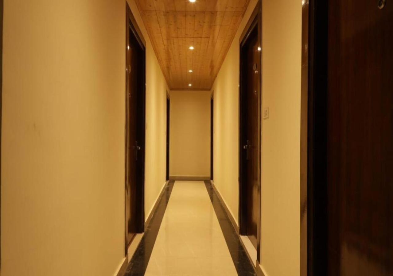 Hôtel The Alpine Retreat à Shimla Extérieur photo